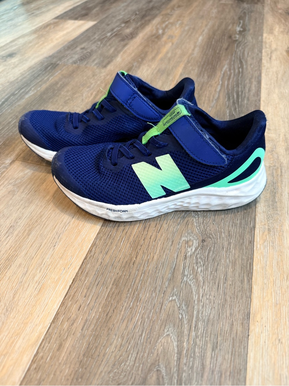 New Balance Fresh Foam Kids Sneakers Blue Green Hook & Loop Athletic Shoes